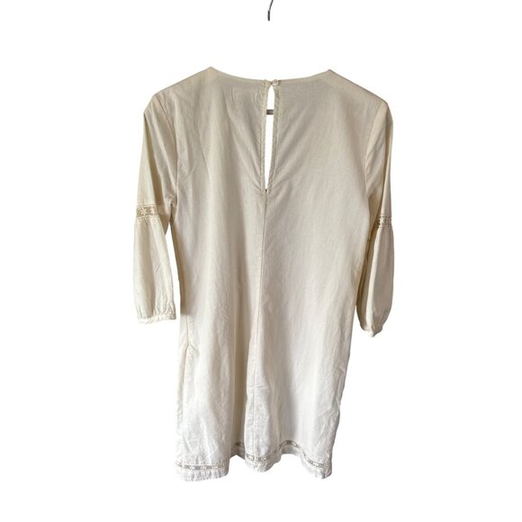 Old Navy Embroidered Cream Tunic Dress XS Lace Trim Keyhole Back Boho Casual - Picture 6 of 7